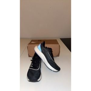 New Balance Women's FuelCell Rebel V3 Running Shoe, Black/Aura/Spring Glo, 9